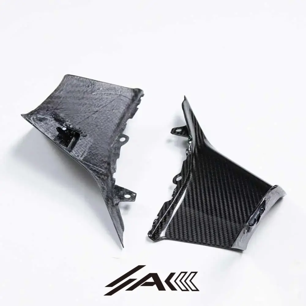 AK 2025 BMW S1000RR Dry Carbon Fiber Upper Inner Winglets Installed AK 2025 BMW S1000RR Dry Carbon Fiber Upper Inner Winglets Installed