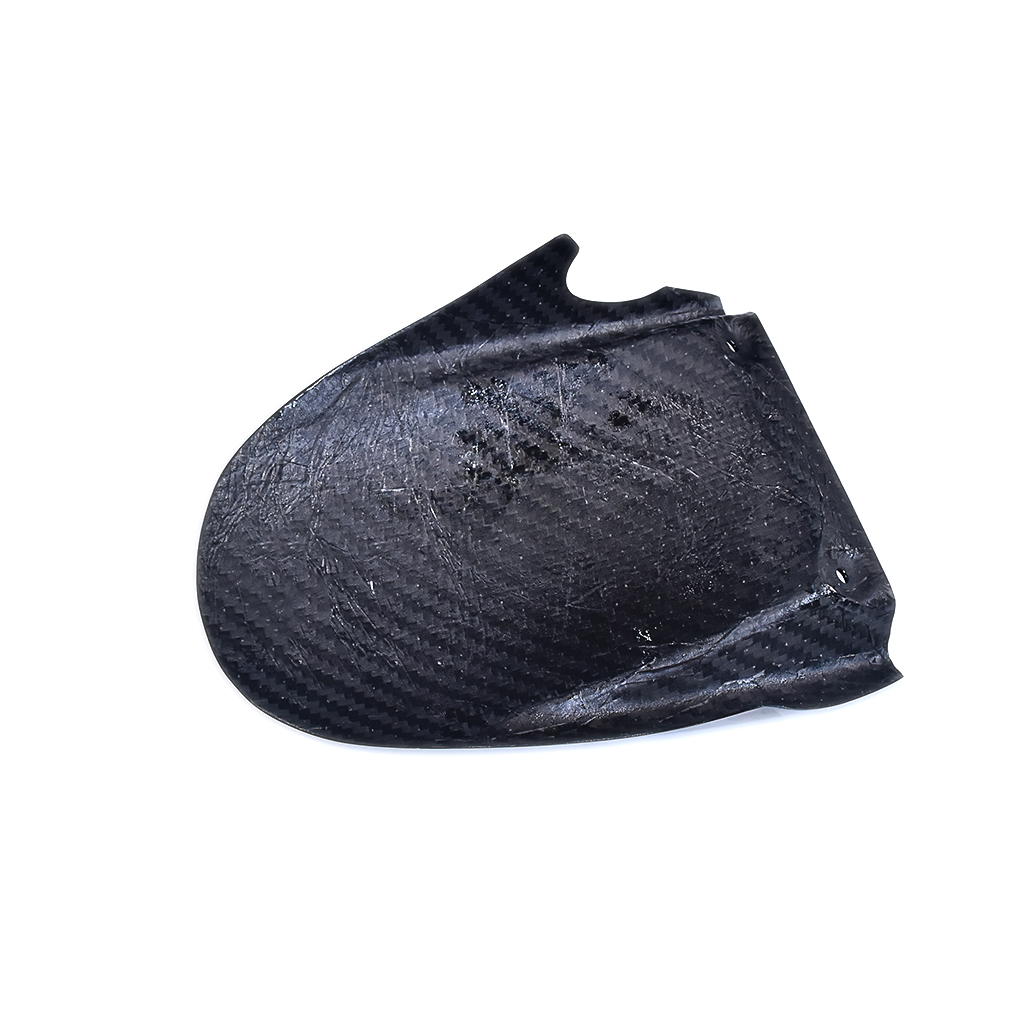 Carbon Fiber Weave Detail on Aprilia RSV4 / 2011-2020 Tuono V4 1100 Rear Fender Hugger Carbon Fiber Weave Detail on Aprilia RSV4 / 2011-2020 Tuono V4 1100 Rear Fender Hugger
