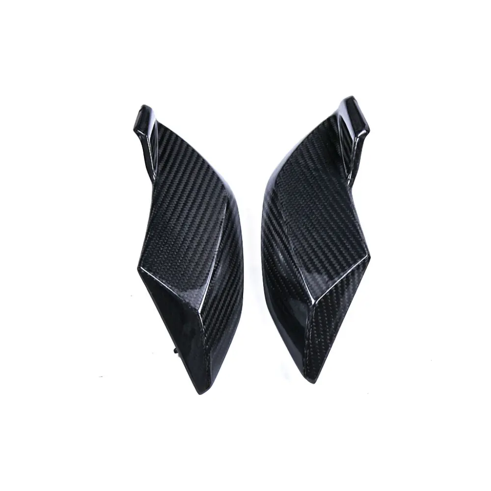 Carbon Fiber Weave Detail on BMW S1000R Front Lower Headlight Side Panels Carbon Fiber Weave Detail on BMW S1000R Front Lower Headlight Side Panels