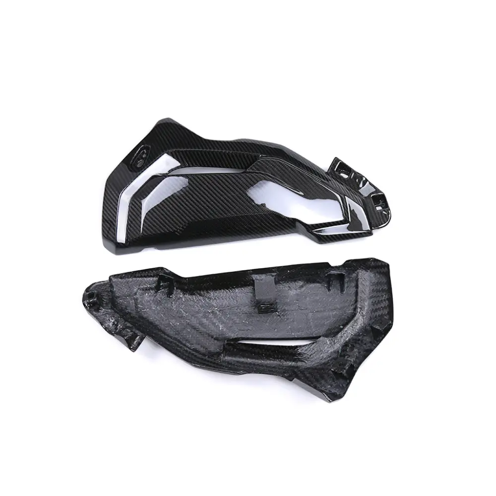 Carbon Fiber Weave Detail on BMW S1000XR Radiator Side Panels Carbon Fiber Weave Detail on BMW S1000XR Radiator Side Panels