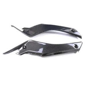 Angled View of Yamaha YZF-R1/R1M Carbon Fiber Upper Frame Covers