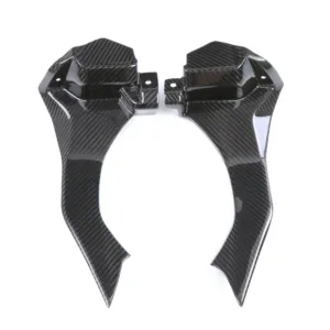 Carbon Fiber Weave Detail on Yamaha YZF-R1/R1S Dash Air Intake Ram Cover