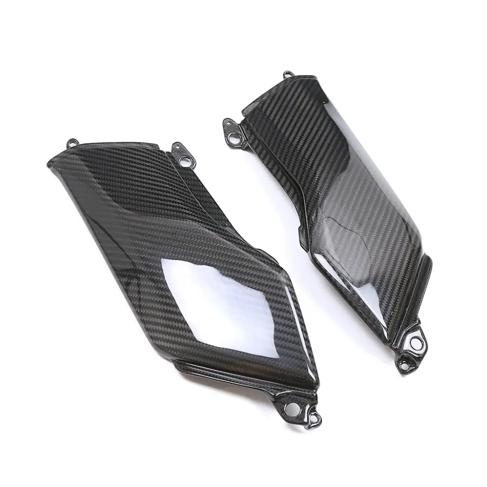 2020-2024 Kawasaki Z900 Carbon Fiber Fuel Tank Side Cover Panels 2020-2024 Kawasaki Z900 Carbon Fiber Fuel Tank Side Cover Panels