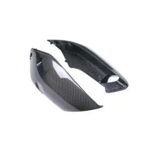 Carbon Fiber Weave Detail on Yamaha MT-10 Front Air Intake Covers