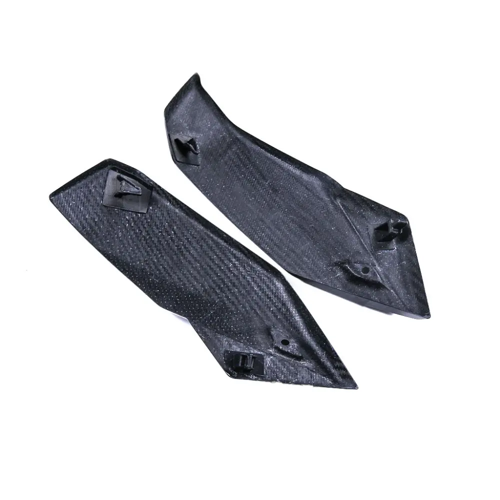 Carbon Fiber Weave Detail on BMW S1000R Lower Side Fairings Carbon Fiber Weave Detail on BMW S1000R Lower Side Fairings