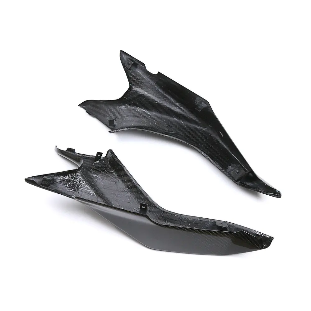 Carbon Fiber Weave Detail on BMW S1000XR Rider Seat Side Panels Carbon Fiber Weave Detail on BMW S1000XR Rider Seat Side Panels
