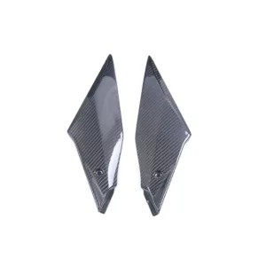 Angled View of Yamaha YZF-R1/R1M Carbon Fiber Fuel Tank Side Covers