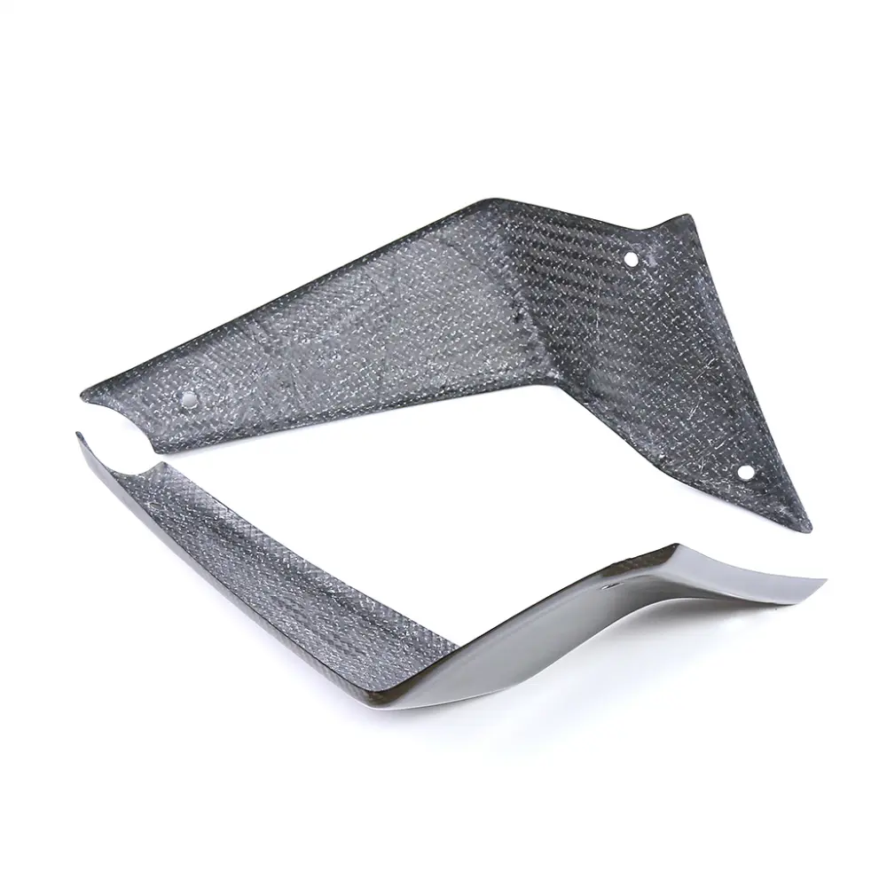 Carbon Fiber Weave Detail on Yamaha MT-09/FZ-09 Side Winglet Spoilers Carbon Fiber Weave Detail on Yamaha MT-09/FZ-09 Side Winglet Spoilers