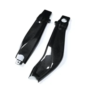 Side View of Yamaha MT-09/FZ-09/SP Carbon Fiber Swingarm Covers