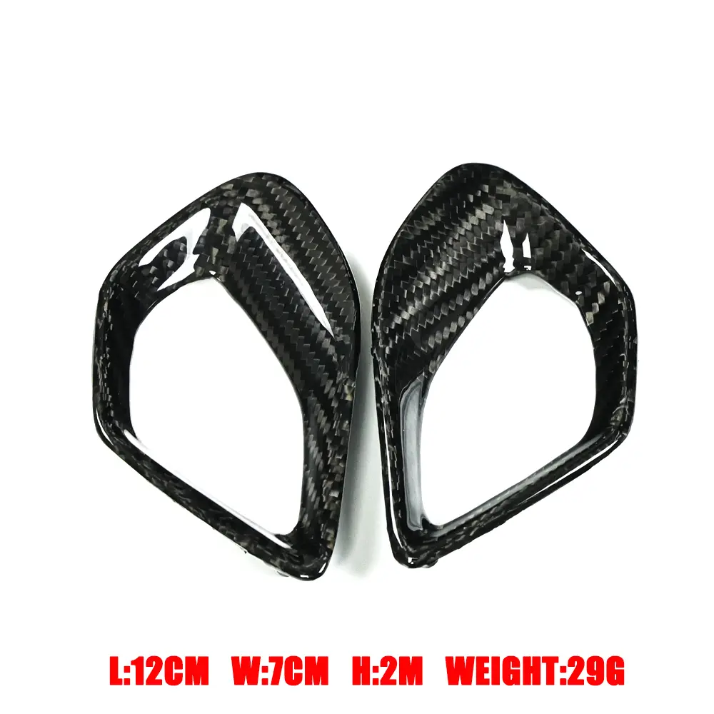 Side View of Yamaha MT-10 Carbon Fiber Air Intake Covers Side View of Yamaha MT-10 Carbon Fiber Air Intake Covers
