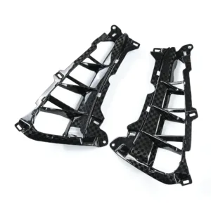 Carbon Fiber Weave Detail on Suzuki Hayabusa Inner Side Vent Covers