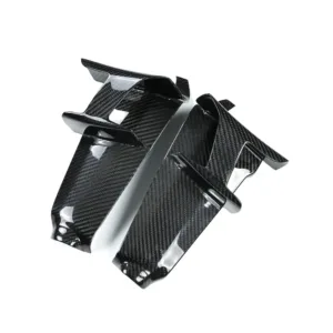 Angled View of Yamaha MT-09/FZ-09 Carbon Fiber Winglets