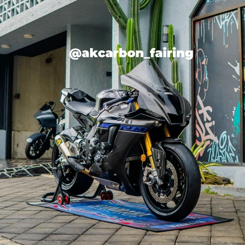 akcarbon r1